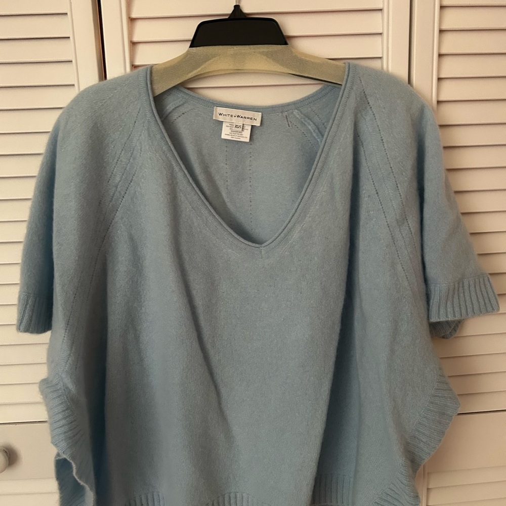 White + Warren Blue V-Neck Cashmere Blouse Size XS/S